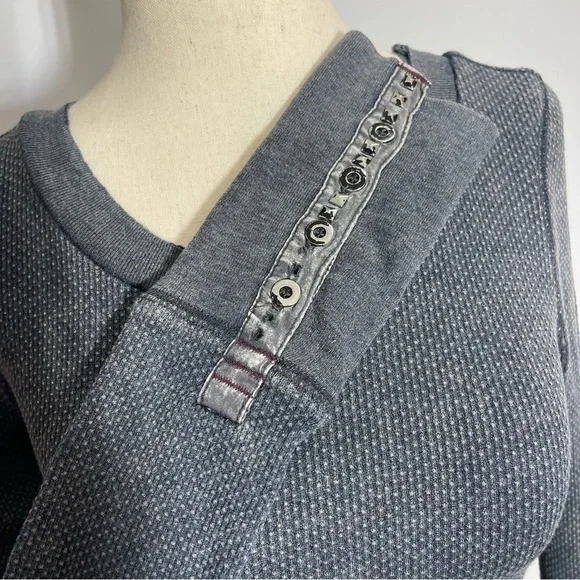 Free People • Studded Cuff Thermal Acid Wash Charcoal Gray S ASO Bella Swan - Picture 10 of 13